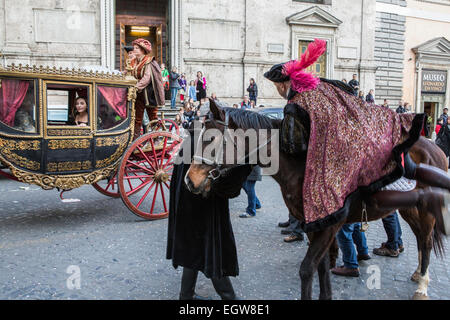 Parade für Carnevale Romano 2015 Stockfoto