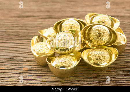 Chinesisches Neujahr Ornament - Stapel von chinesischen Goldbarren Stockfoto