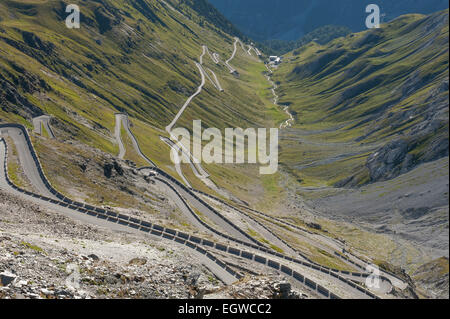 Weg zum Stilfser Joch, Alpenstraße, östliche Rampe, Nationalpark Stilfser Joch, Stilfserjoch, Südtirol, Trentino-Alto Adige, Italien Stockfoto