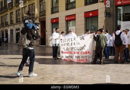 Demonstration, Straße Protest für unbezahlte Löhne der kulinarischen Schulen in Stadt, Malaga, Andalusien, Spanien. Stockfoto