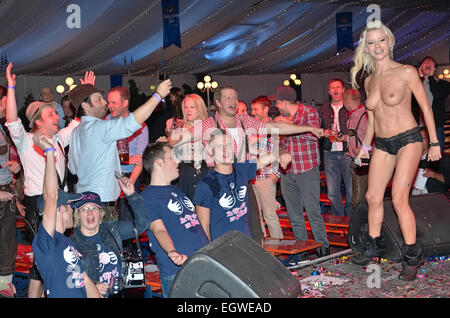 Mia Julia beim ersten Oktoberfest Essen 2013 Featuring: Mia Julia, Gast wo: Essen, Deutschland: 7. Oktober 2013 Stockfoto