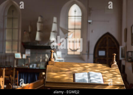 Der Matrose Kirche an der Hafenmauer in Ramsgate, Kent. Stockfoto