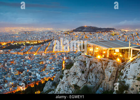 Stadt Athen von Lycabettus-Hügel, Griechenland gesehen. Stockfoto