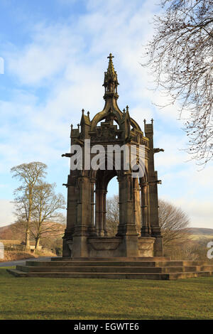 Dieser Brunnen ist ein Denkmal für Frederick Charles Cavendish und liegt in der Nähe der Ruinen von Bolton Abbey in Yorkshire Dales Stockfoto