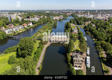 Mülheim an der Ruhr, Wasser-Station, Hafen Ausflugsschiffe von der weißen Flotte, Überschwemmung, Wasser-Kraftwerk Stockfoto