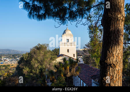 Ansicht des Junipero Serra Museumsgebäudes am Morgen. Presidio Park, San Diego, Kalifornien, Vereinigte Staaten von Amerika. Stockfoto