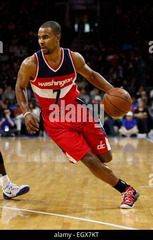 27. Februar 2015: Washington Wizards bewachen Ramon Sessions (7) in Aktion während des NBA-Spiels zwischen der Washington Wizards und die Philadelphia 76ers im Wells Fargo Center in Philadelphia, Pennsylvania. Die Philadelphia 76ers gewann 89-81. Stockfoto