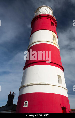 Der Leuchtturm am Happisburgh an der Küste von Norfolk, UK. Stockfoto