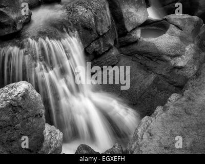 Lower Sunwapta Falls. Jasper Nationalpark, Alberta, Kanada Stockfoto