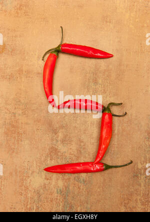 Nummer 5 aus Paprika. Stockfoto