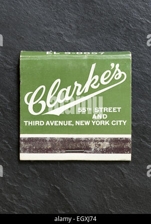 Vintage American Matchbook Werbung Clarkes Bar New York City Stockfoto