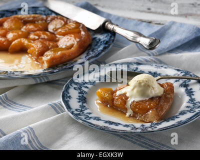 Aprikosen-Tarte tatin Stockfoto