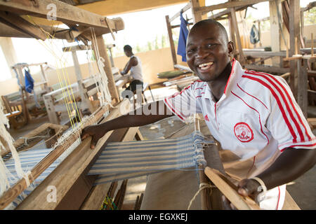 Weberei Workshop - Dar Es Salaam, Tansania, Ostafrika Stockfoto