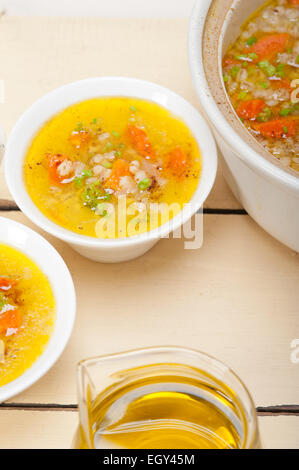 traditionellen syrischen Gerste Brühe Suppe Aleppo Stil namens Talbina oder Tirbiyali typische Gerichte nach dem Ramadan Stockfoto