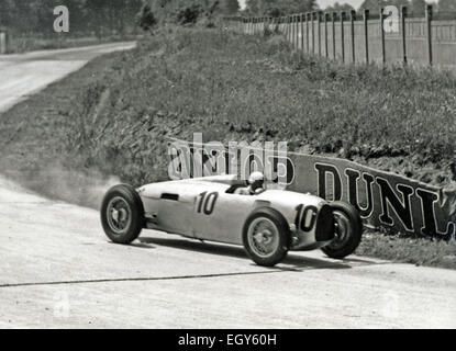 1935 französische GRAND PRIX Hans Stuck in der Auto-Union-Wagen Nr. 10 Stockfoto