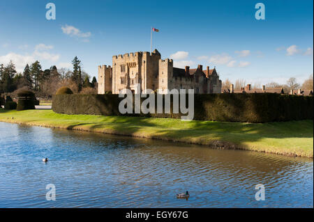 Hever Castle in der Nähe des Dorfes Edenbridge in der Grafschaft Kent, England, UK. Stockfoto