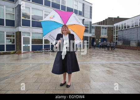 Mary Boyle, Principal bei Knole Academy, All-Fähigkeit Schule, Sevenoaks, Kent, England, UK Stockfoto
