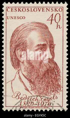 Tschechoslowakei - CIRCA 1970: Briefmarke gedruckt in Tschechoslowakei zeigt Porträt Friedrich Engels (1820-95), deutscher Sozialist, ca. Stockfoto