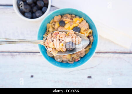 Glutenfrei-Müsli mit Heidelbeeren Stockfoto
