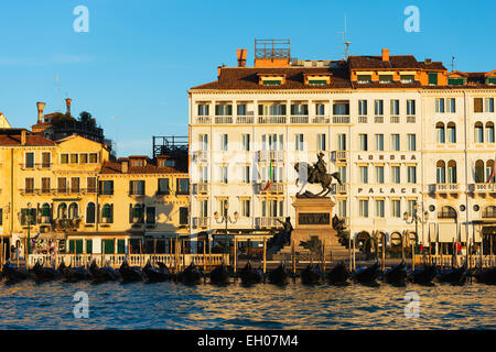 Europa, Italien, Veneto, Venedig, San Marco, das Victor Emmanuel II Monument Stockfoto