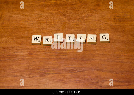 Spiel Buchstabensteine, Rechtschreibung, schreiben Stockfoto