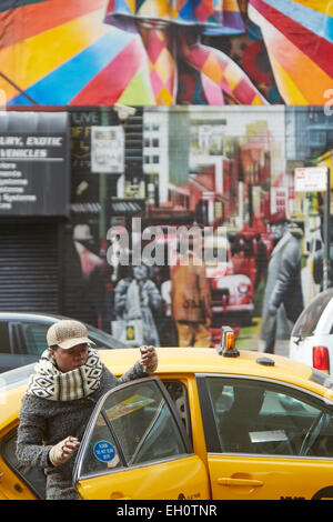 Graffiti Street Art von The High Line Park in Manhattan in New York-Nordamerika-USA gesehen Stockfoto