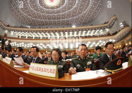 Peking, China. 5. März 2015. Die dritte Sitzung des Chinas 12. nationalen Volksarmee Kongress (NPC) öffnet sich in der großen Halle des Volkes in Peking, Hauptstadt von China, 5. März 2015. © Li Gang/Xinhua/Alamy Live-Nachrichten Stockfoto