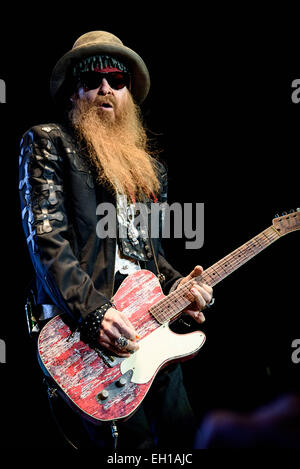 Toronto, Ontario, Kanada. 4. März 2015. Führer der amerikanischen Rock-Band ZZ Top BILLY GIBBONS führt bei Peterborough-Gedenkstätte. Bildnachweis: Igor Vidyashev/ZUMA Draht/Alamy Live-Nachrichten Stockfoto