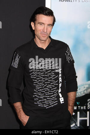 New York, USA. 4. März 2015. Schauspieler SHARLTO COPLEY besucht die New Yorker Premiere von "Chappy" bei AMC Loews Lincoln Square statt. Bildnachweis: Nancy Kaszerman/ZUMAPRESS.com/Alamy Live-Nachrichten Stockfoto