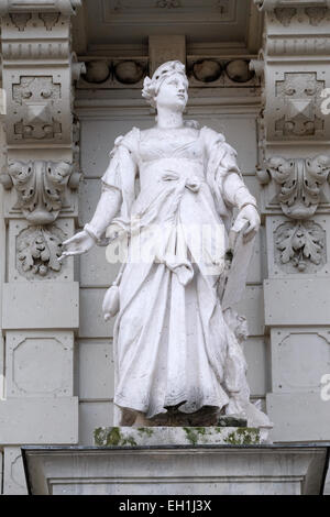 Statue des Handels, allegorische Darstellung, Detail des Rathaus Rathaus, Graz, Steiermark, Österreich am 10. Januar 2015. Stockfoto