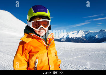 Nahaufnahme der junge mit Ski Maske auf Loipe Stockfoto