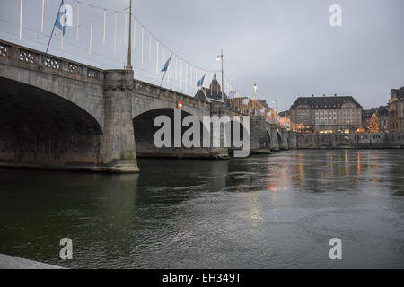 Basler mittleren Brücke (Mittlere Brücke), Basel, Schweiz Stockfoto