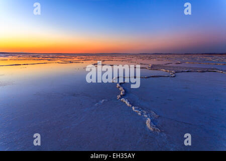 Sonnenuntergang am Tuz Golu Stockfoto