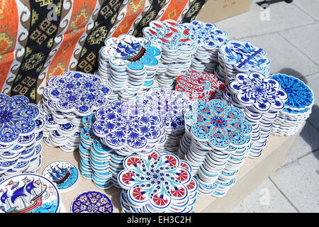 Türkische Keramik Teller und Schüssel stand auf türkisches fest in Melbourne Australien Stockfoto