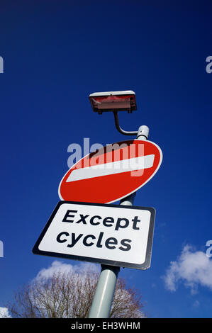 "Kein Eintrag" Zeichen "außer Zyklen", UK Stockfoto