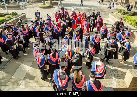 London, UK. 6. März 2015. Abschlussfeier an der St. Marys University Credit: Guy Corbishley/Alamy Live-Nachrichten Stockfoto