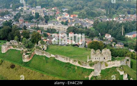 Frankreich, Seine Maritime, Arques la Bataille und seine Burg, schönes Beispiel der mittelalterlichen Militärarchitektur (Luftbild) Stockfoto