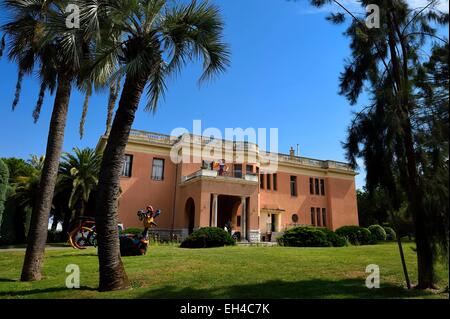 Frankreich, Alpes Maritimes, Fabron Hügel, Anatole Jakovsky Internationales Museum für Naive Kunst, ehemaligen St. Helena Schloss war die Residenz der Parfümeur Franτois Coty von 1922 ab Stockfoto