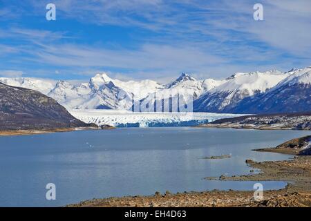 Argentinien, Patagonien, Santa Cruz, El Calafate, Perito-Moreno-Gletscher und seracs Stockfoto