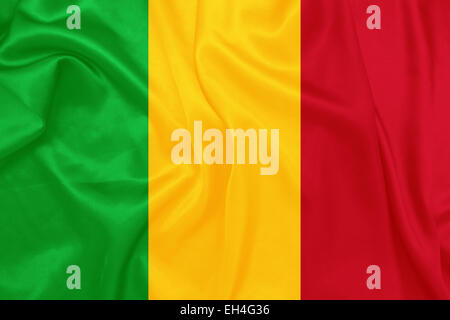 Mali - winken Nationalflagge auf Seide Textur Stockfoto