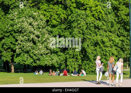 Norwegen, Oslo, Slottsbakken, Königspalast in Oslo (1848), entworfen von dem Architekten Hans Linstow ist die offizielle Residenz der königlichen Familie, zum öffentlichen Park geöffnet Stockfoto