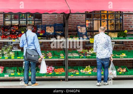 Norwegen, Oslo, Vulkan Bezirk, Mathallen Food Hall, Gourmet-Lebensmittel-Markt im Jahr 2012 eröffnet Stockfoto