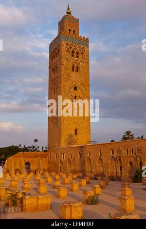 Kaiserstadt, Weltkulturerbe der UNESCO, Koutoubia Moschee, Minarett Medina, Marrakesch, Marokko, hoher Atlas Stockfoto