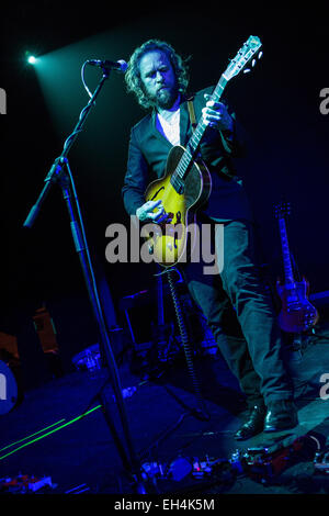 Mailand Italien. 5. März 2015. DUKE GARWOOD führt live im Music Club Alcatraz Eröffnungsshow von Mark Lanegan Band Credit: Rodolfo weitertransferiert/Alamy Live News Stockfoto