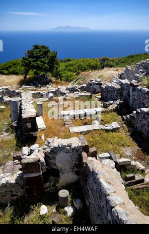 Griechenland, Kykladen-Insel Santorin (Thera, Thira), Ruinen der antiken Stadt des antiken Thira (Thera) auf dem Gipfel des Berges Messavouno Stockfoto