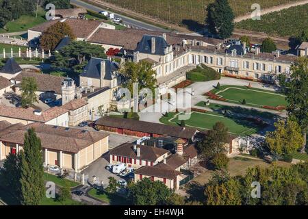 Frankreich, Gironde, Saint Julien Beychevelle, Chateau Beychevelle vierten Wachstum Saint Julien (Luftbild) Stockfoto