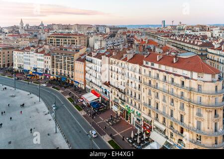 Bouches du Rhone, Marseille, Mittelmeerraum, Frankreich, alten Hafen, dock Port Republic Street Ecke und Stockfoto
