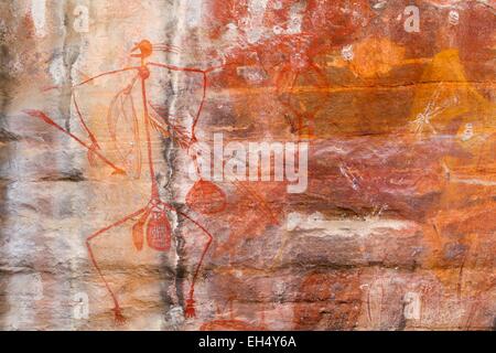 Australien, Northern Territory, Kakadu Nationalpark, Weltkulturerbe von UNESCO, Ubirr, Felsenbauten Aborigines Malerei vertreten Mabuyu Jagd Figur Stockfoto