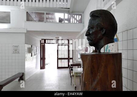 Gabun, Provinz Moyen-Ogooue, Lambarene, Büste von Dr. Schweitzer an der Albert-Schweitzer-Spital-Rezeption Stockfoto