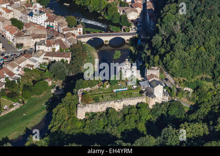 Frankreich, Tarn et Garonne, Laguepie, das Schloss am Zusammenfluss von Aveyron und Viaurs Flüsse (Luftbild) Stockfoto